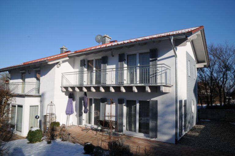 Neubau von 2 Doppelhaushälften in Königsdorf